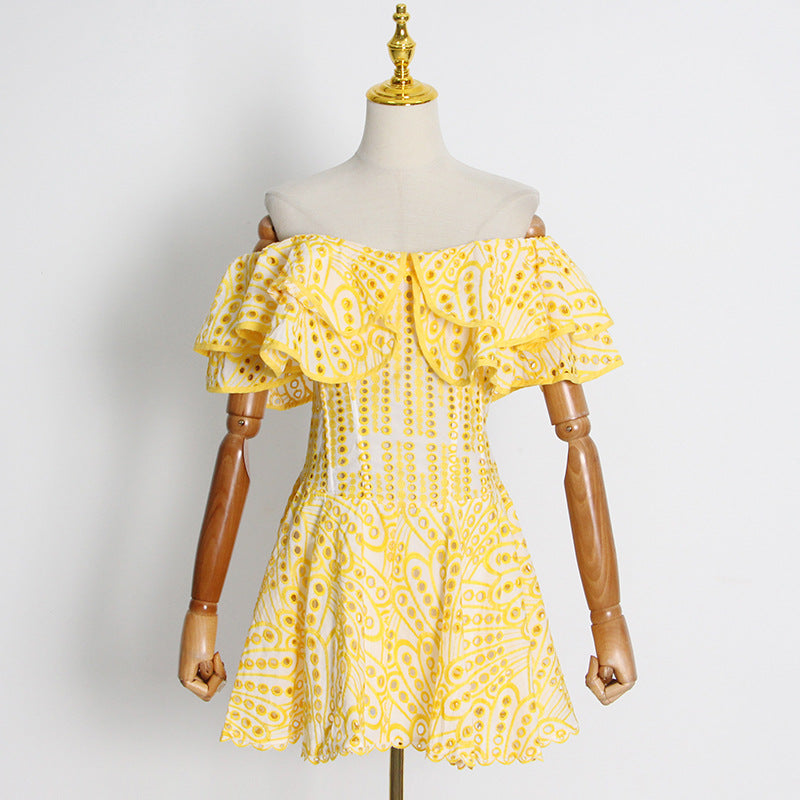 Vestido Mini Bordado Ombro a Ombro Leve e Fresco