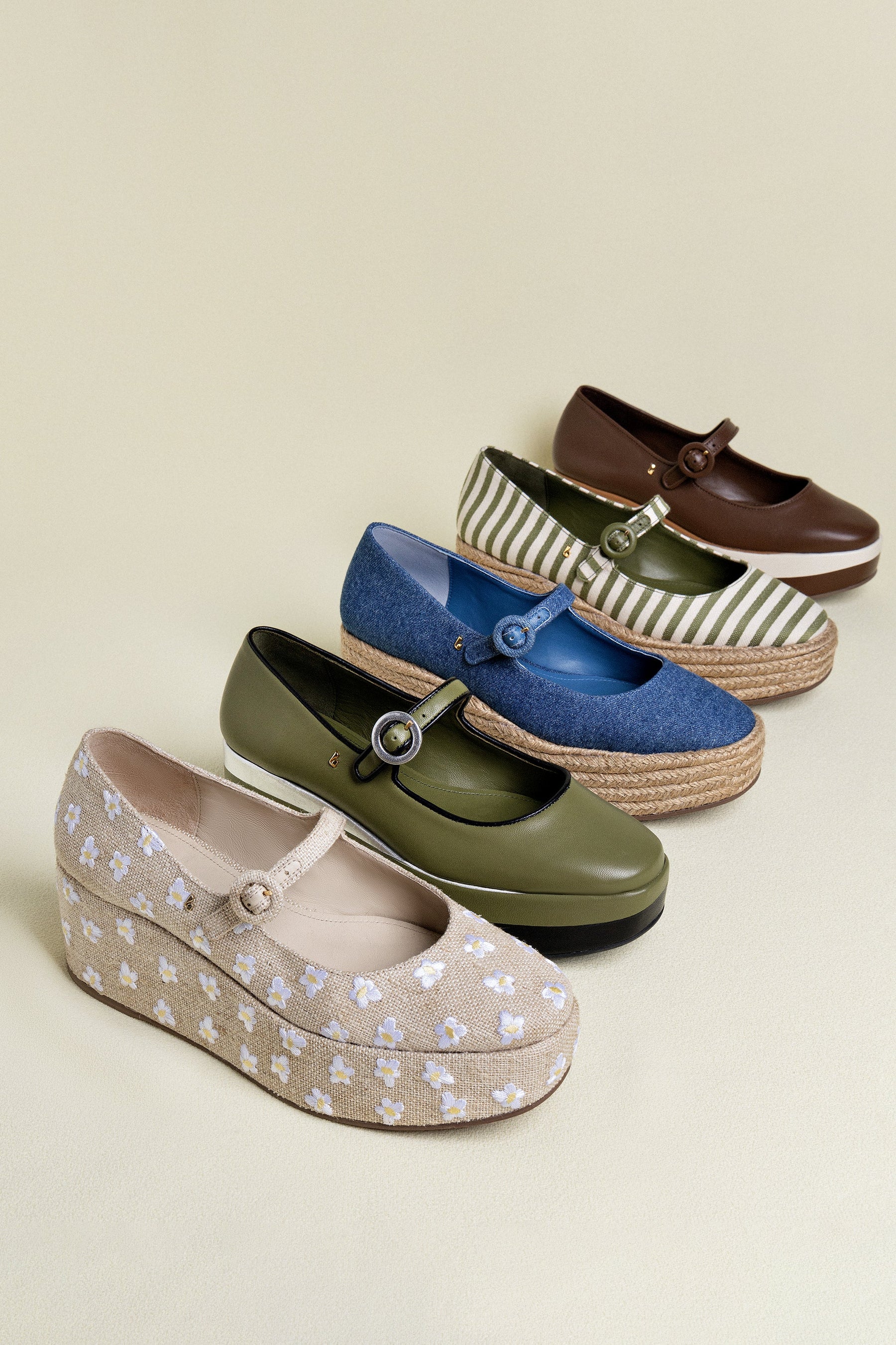 Flatform Blair Linho Natural e Bordado Floral