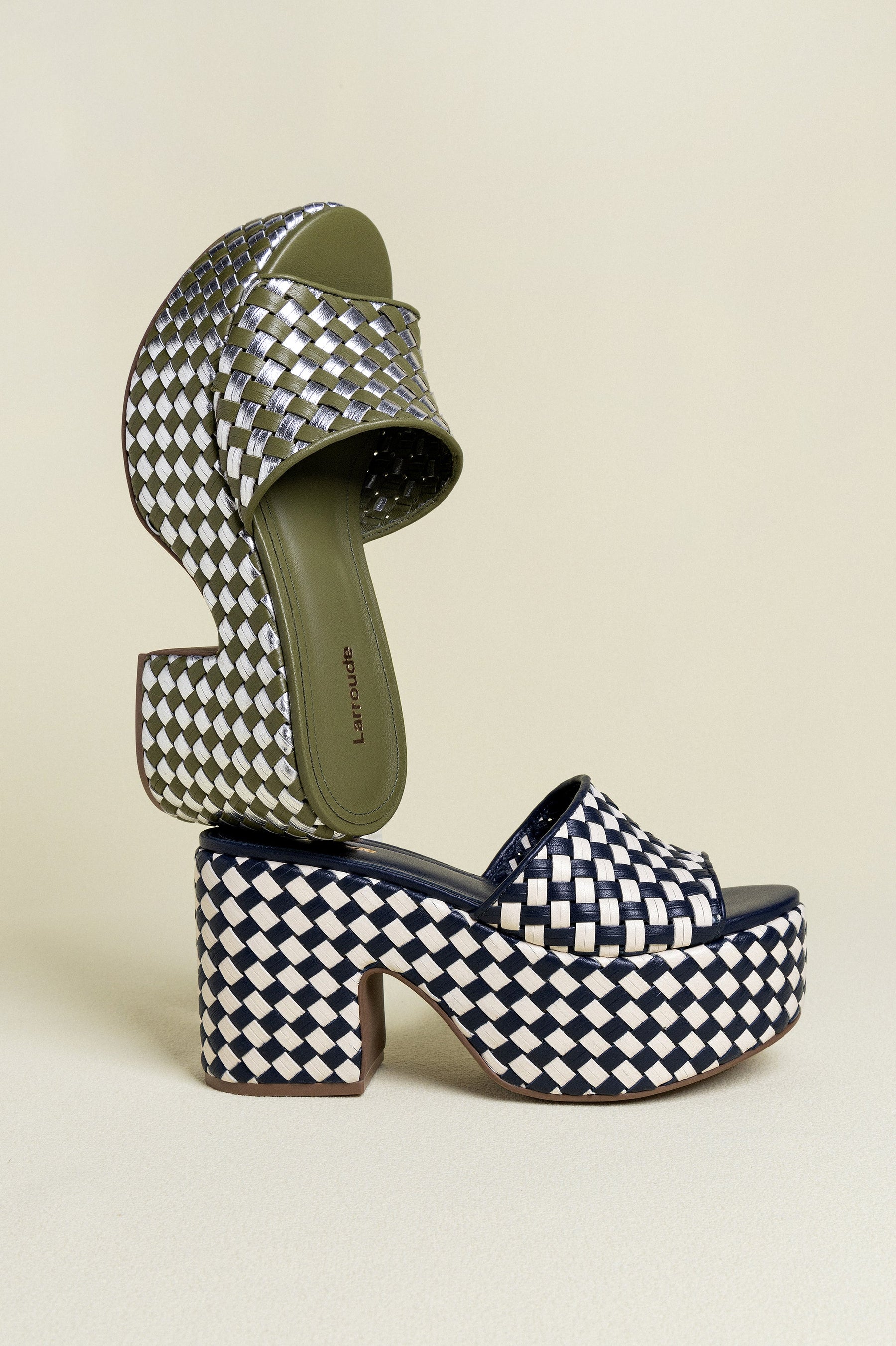 Mule Plataforma Miso Couro Verde e Couro Prateado