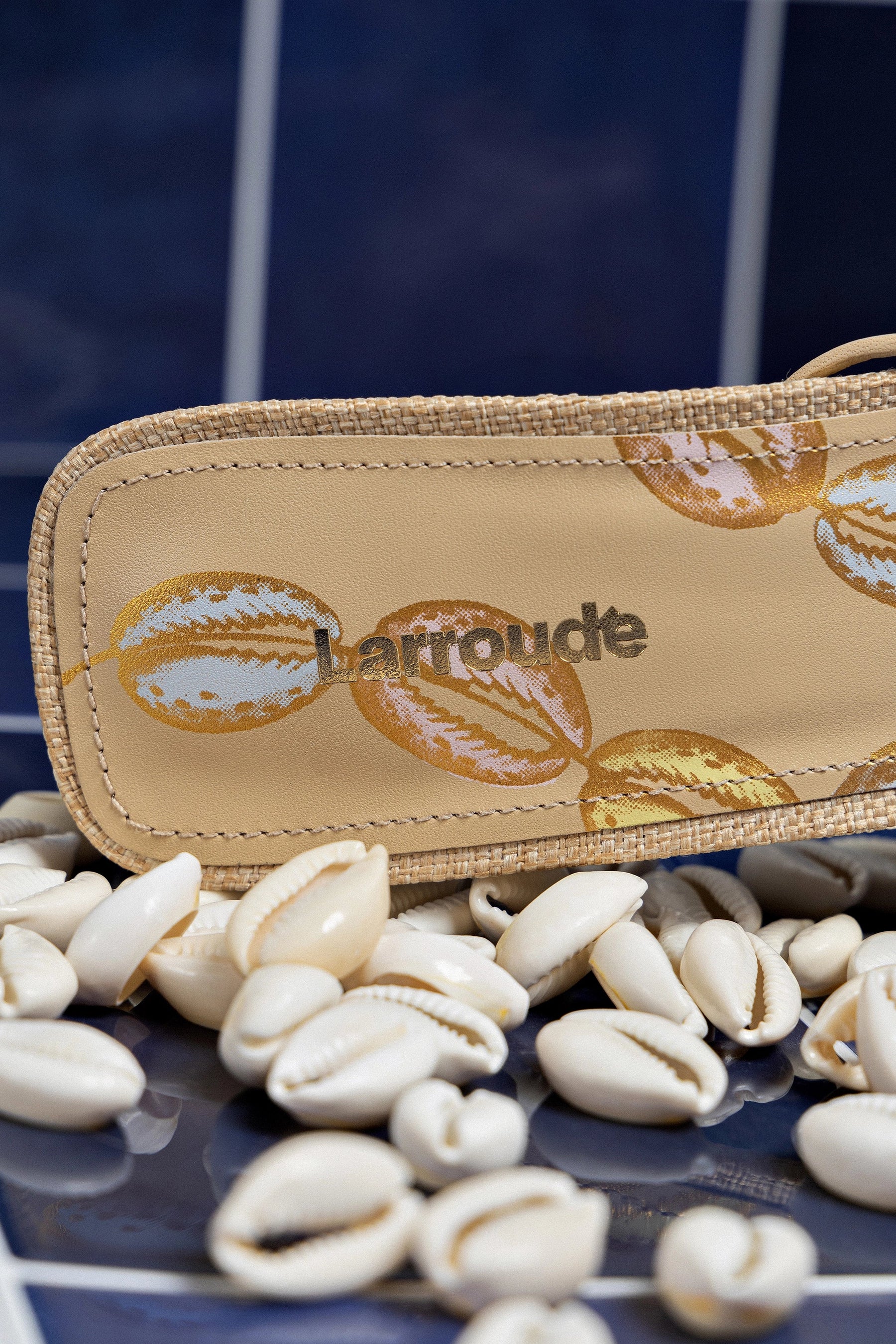 Sandália Flat Nadia Couro Bege