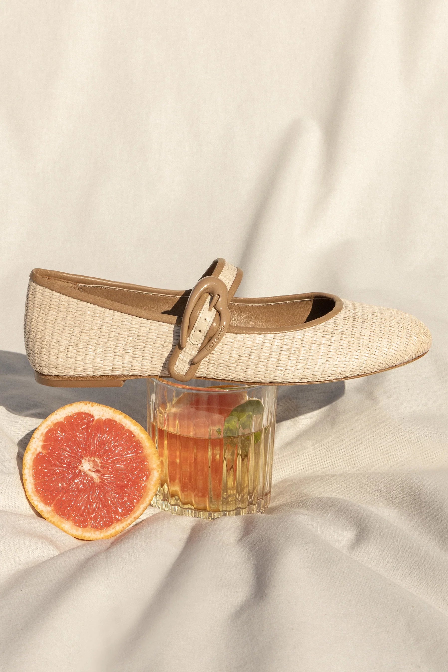 Sapatilha Verona Ráfia Bege e Couro Marrom