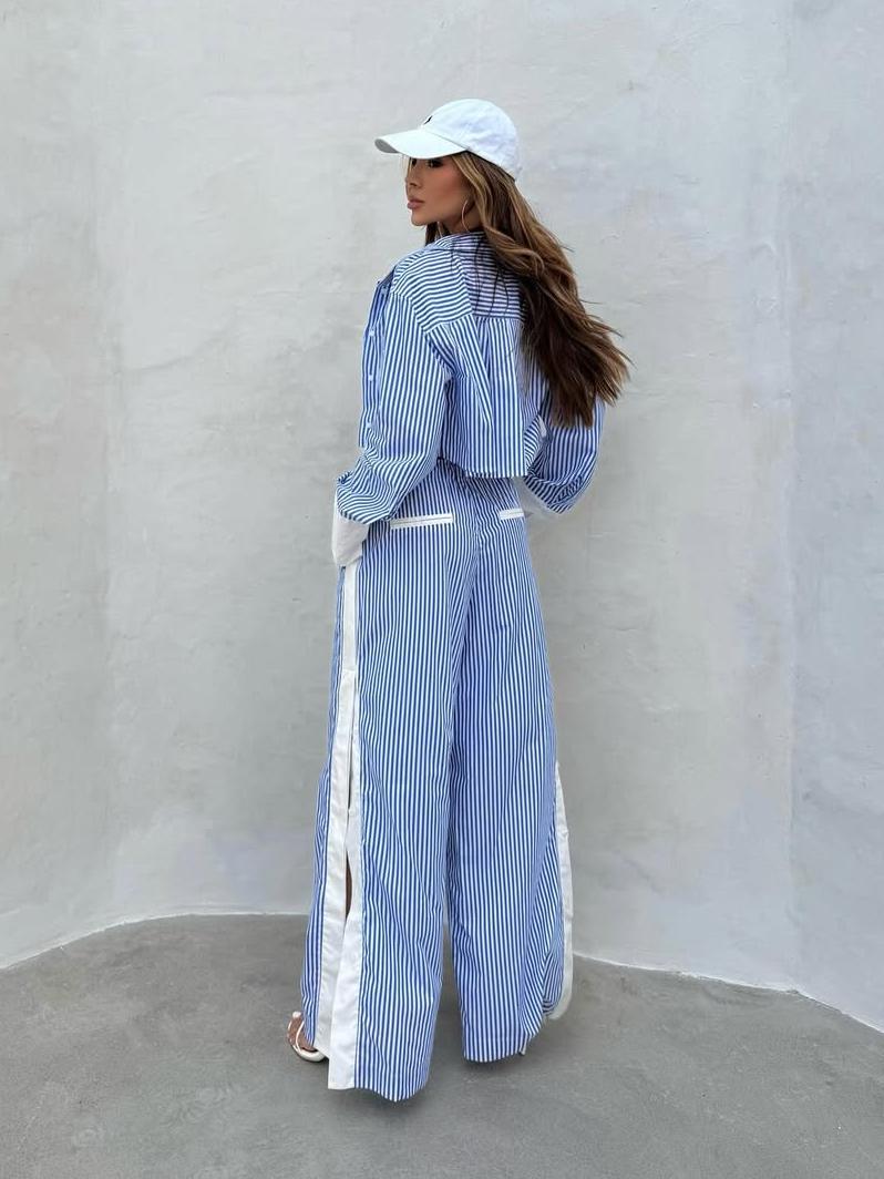 Conjunto Chique de Calça Listrada e Camisa Casual