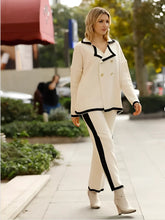 Conjunto Feminino com Casaco Manga Longa com Botões Transpassados e Calça de Cintura Alta - Melinda