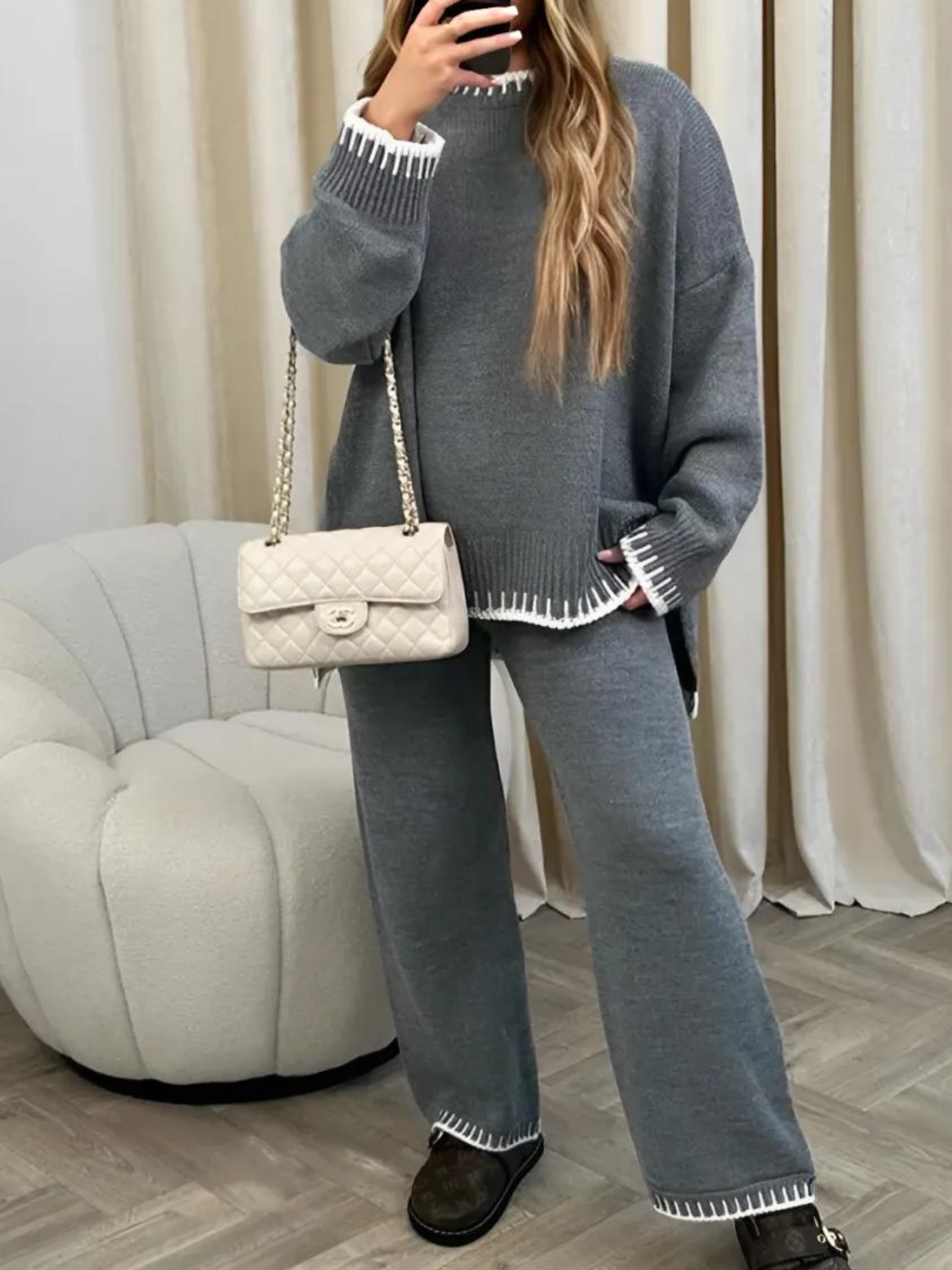 Conjunto Feminino com Suéter e Calça com Detalhes em Crochê - Íris