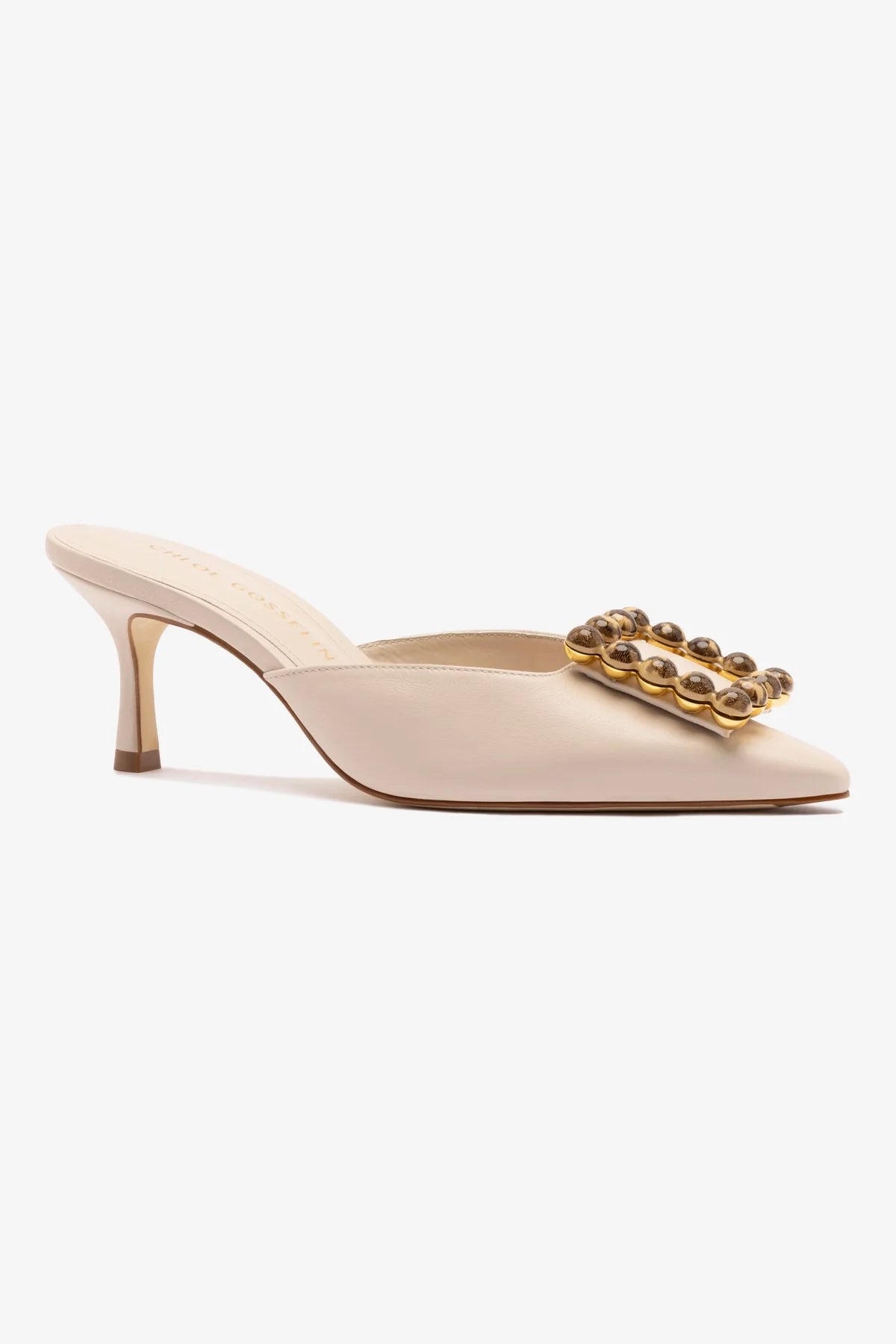 Chloe Gosselin by Studio Larroudé: Mule Ava Couro Off White