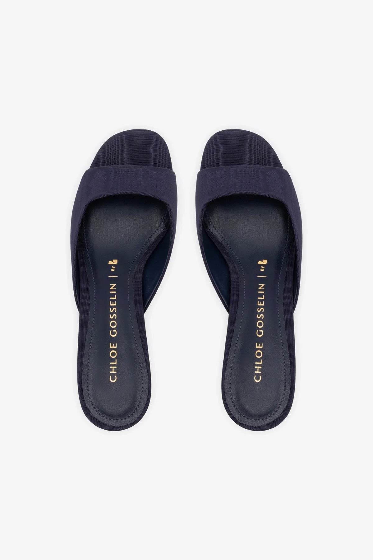 Chloe Gosselin by Studio Larroudé: Mule Anah Seda Azul