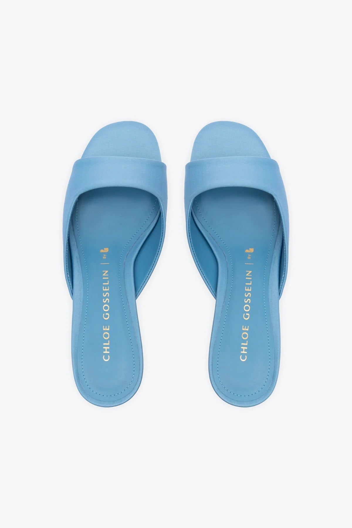 Chloe Gosselin by Studio Larroudé: Mule Anah Cetim Azul