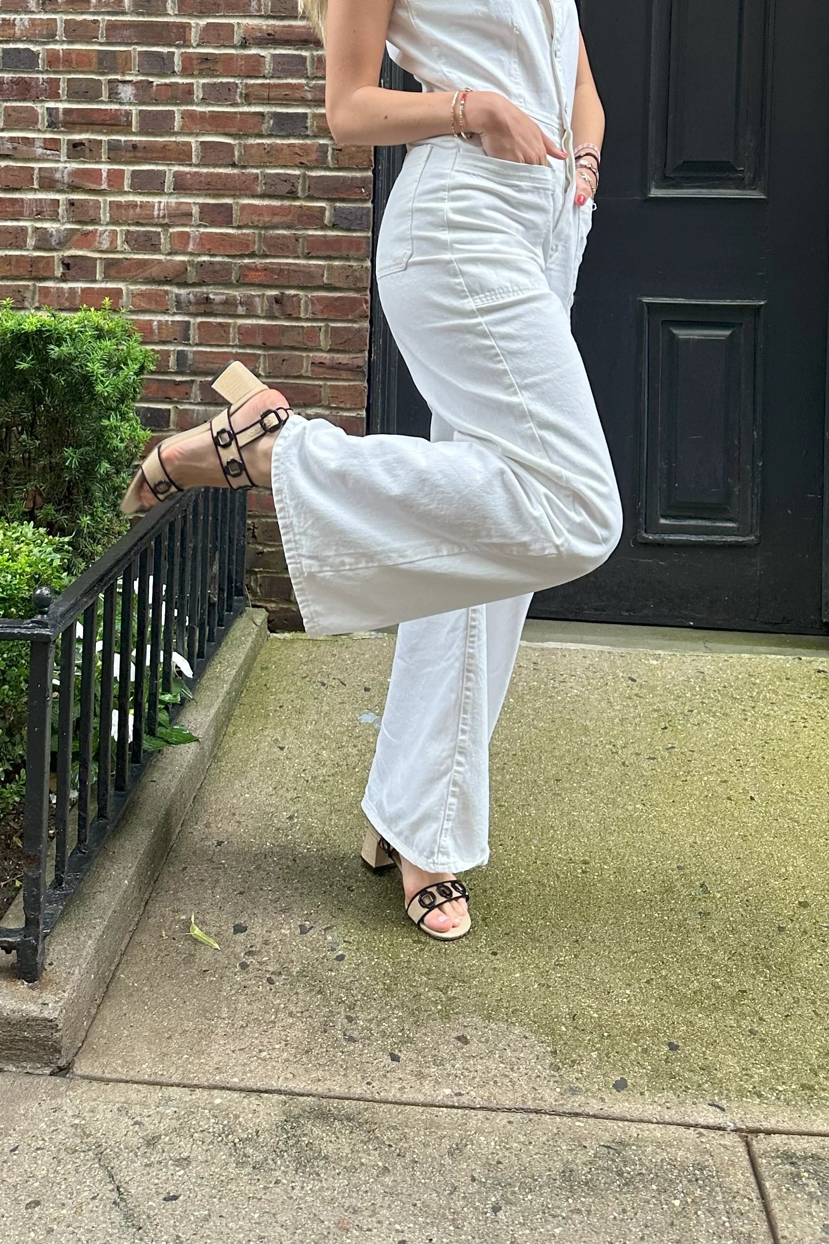 Sandália Milan Ráfia Bege e Camurça Preto