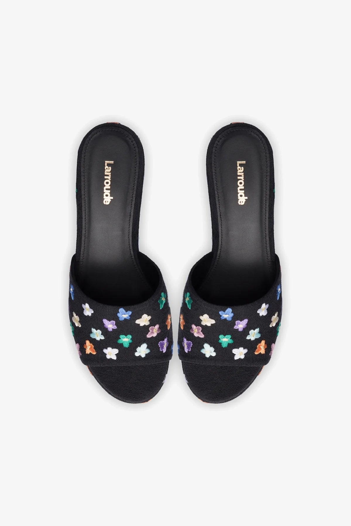 Mule Plataforma Miso Linho Preto com Bordado Floral