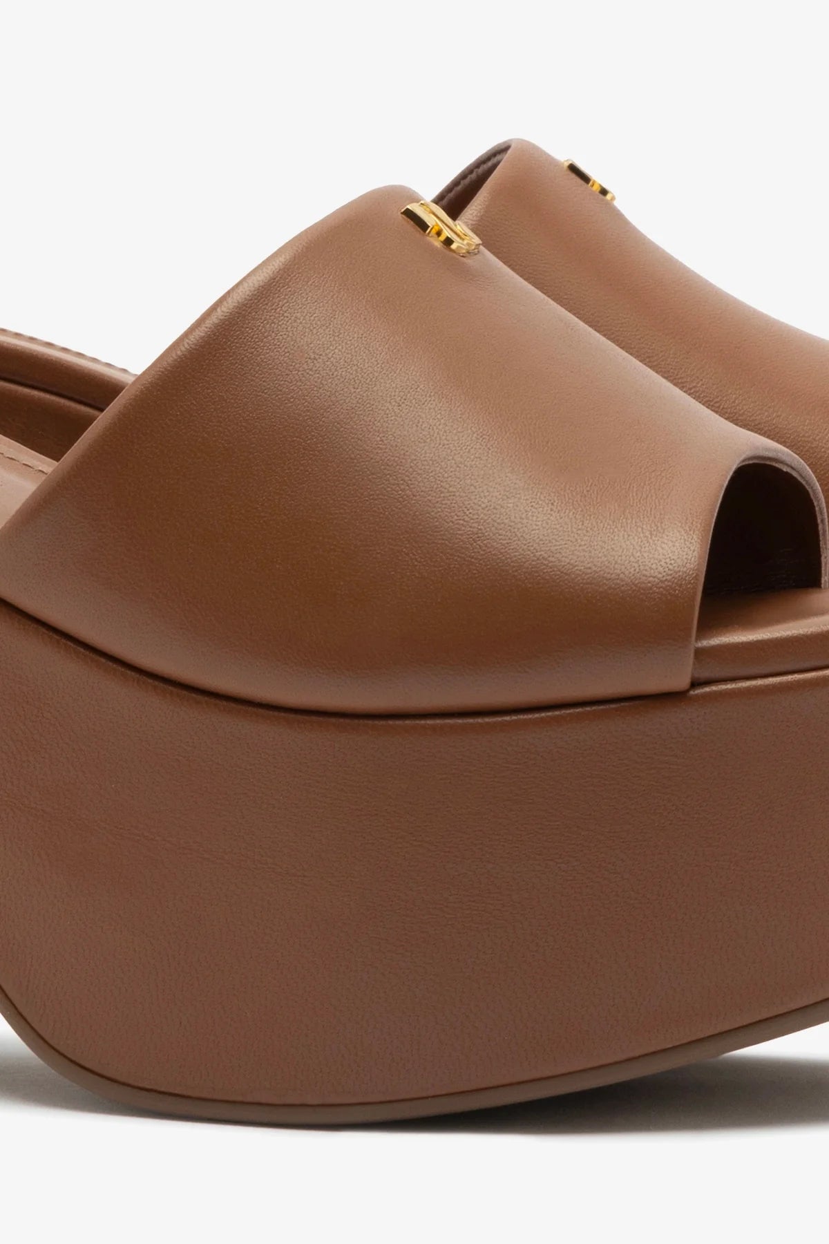 Mule Plataforma Miso Couro Caramelo