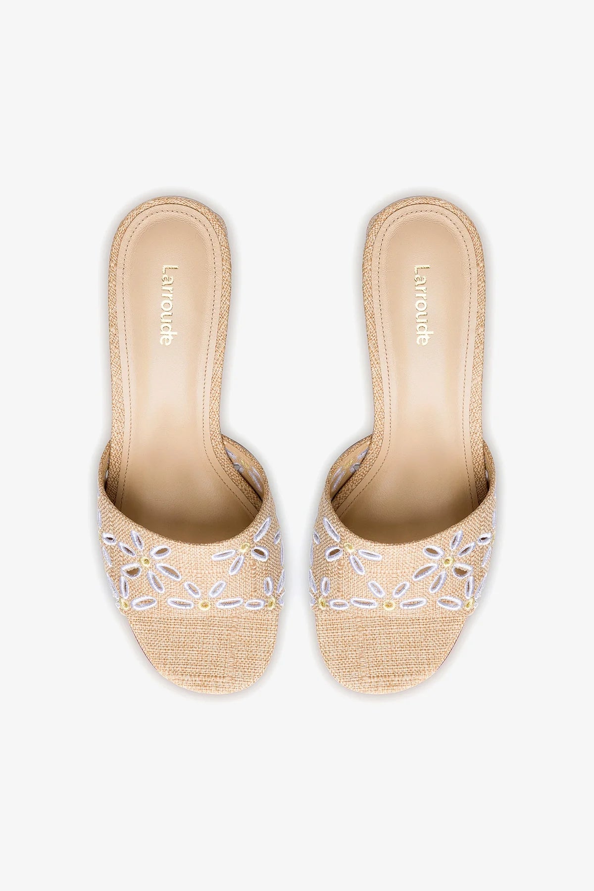 Mule Brigitte Ráfia Bege