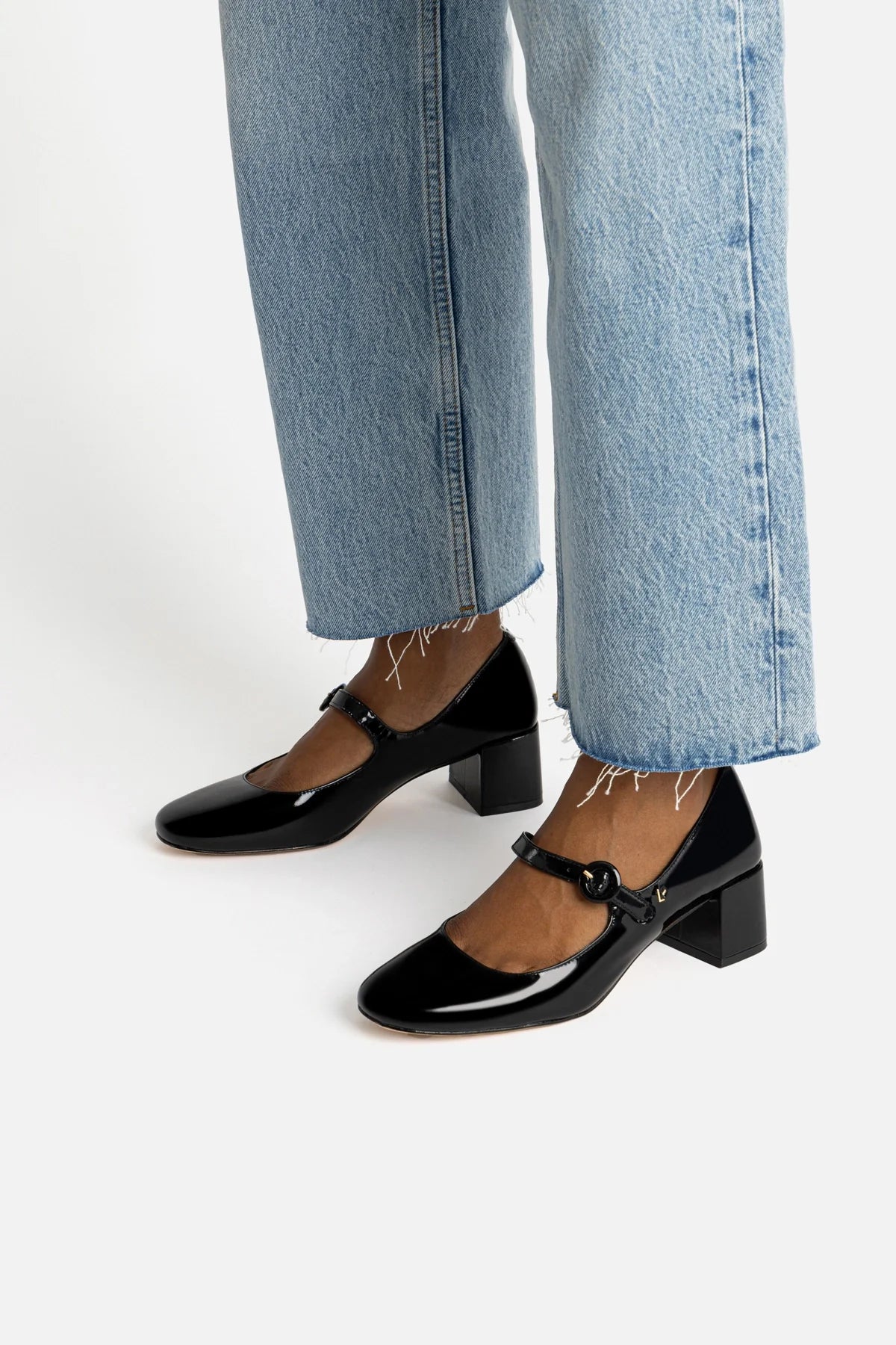 Scarpin Salto Bloco Blair Couro Verniz Preto