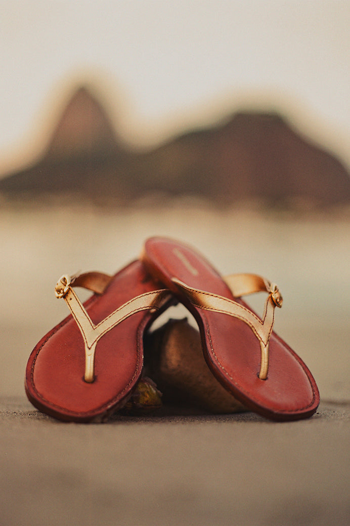 Flat Mary Kate Couro Dourado