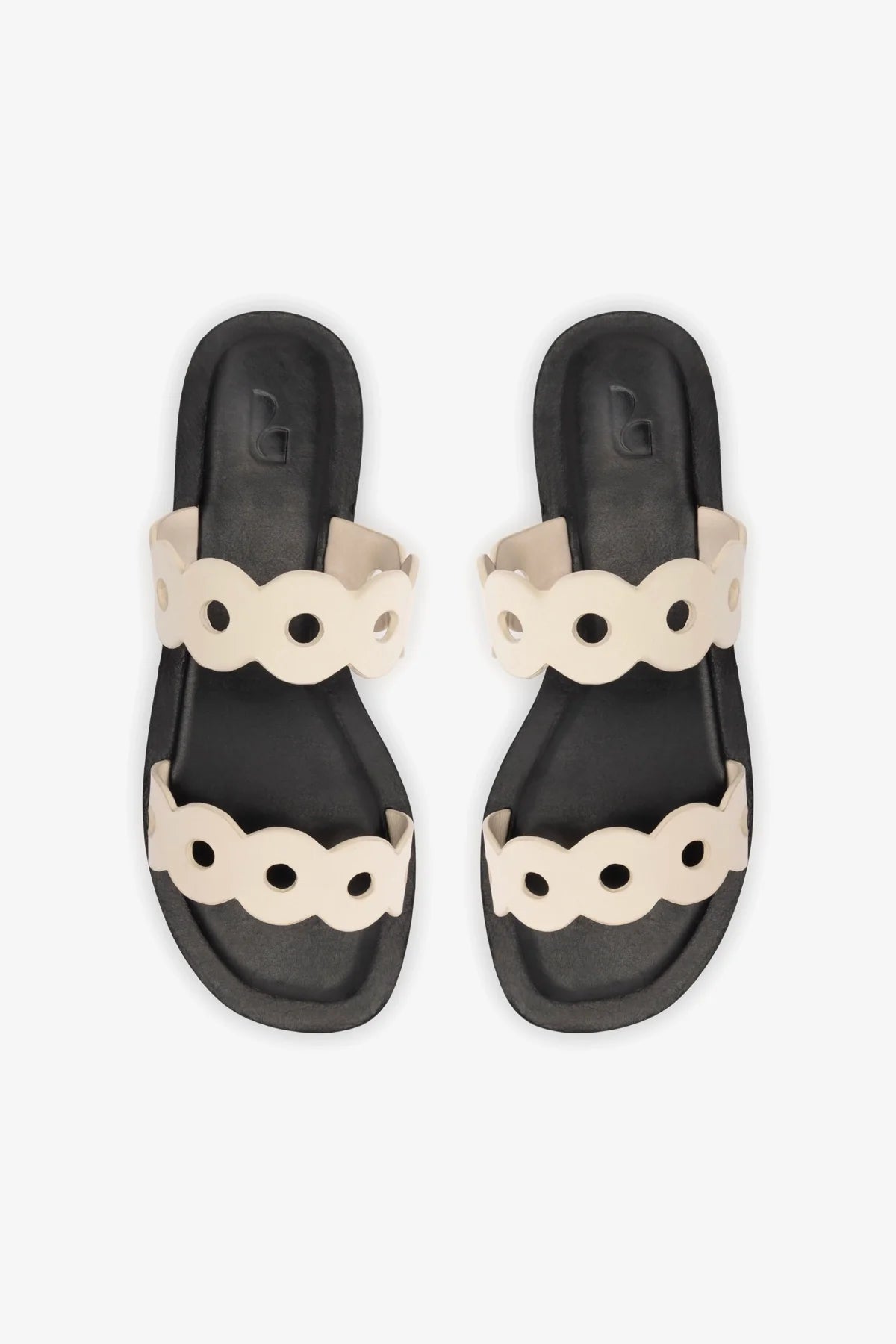 Flat Florence Broderie Couro Off White