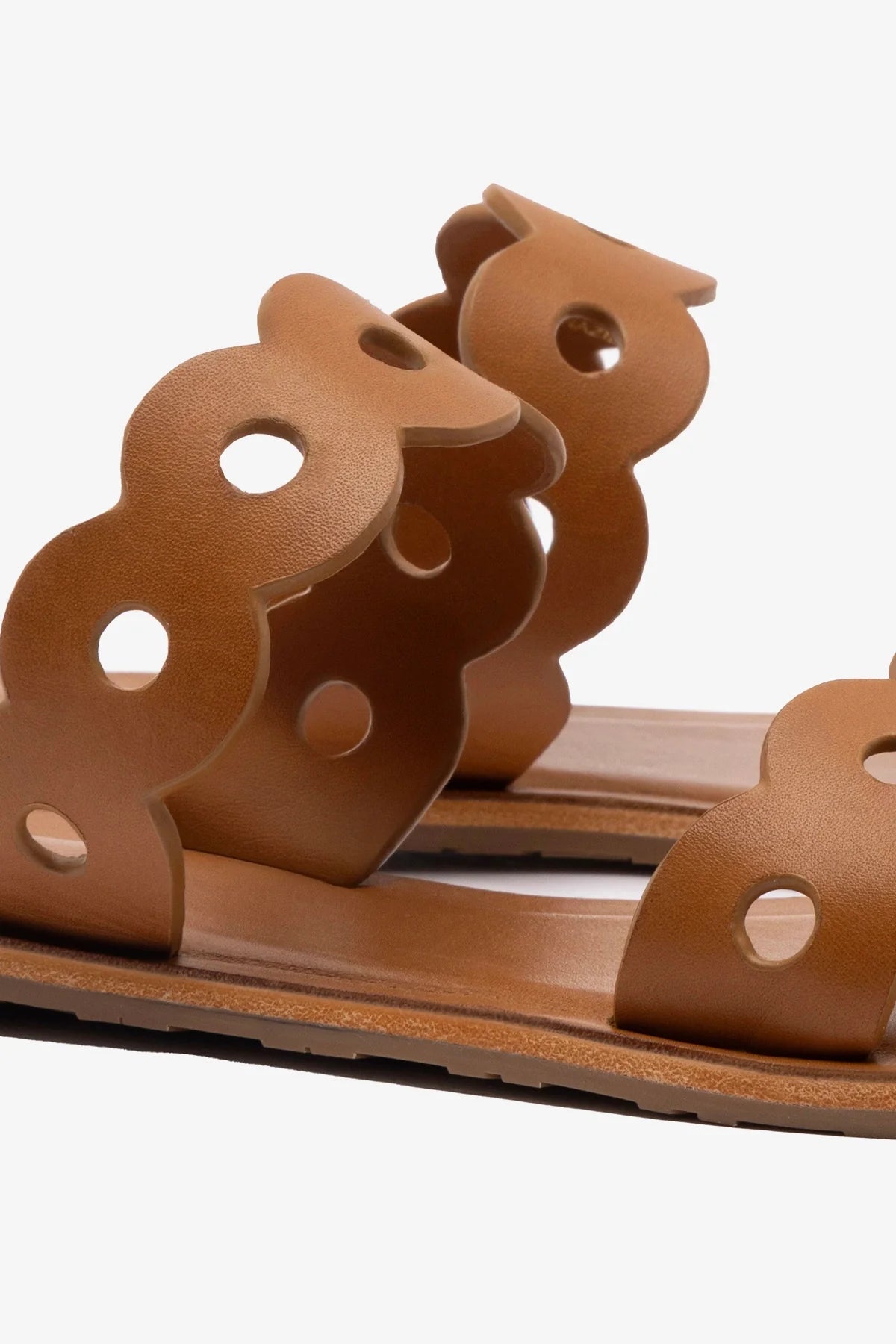 Flat Florence Broderie Couro Caramelo