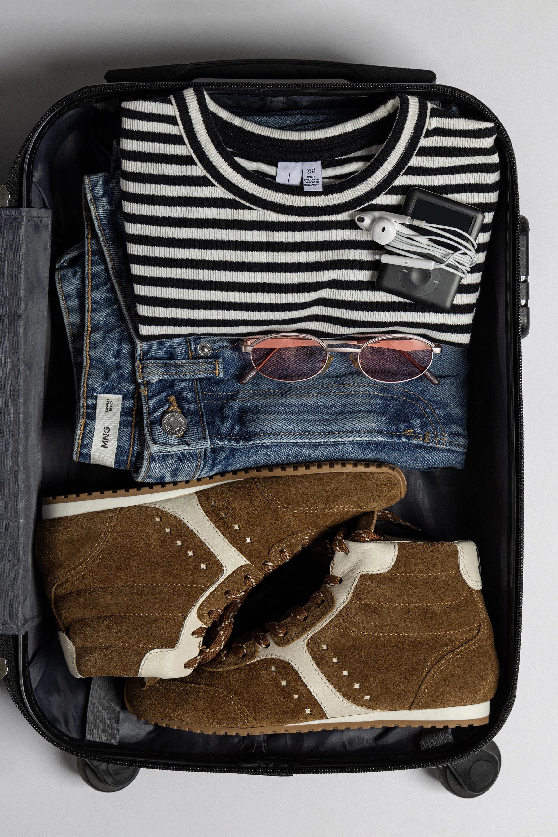 Tênis Cano Médio Stella Camurça Marrom e Couro Off White