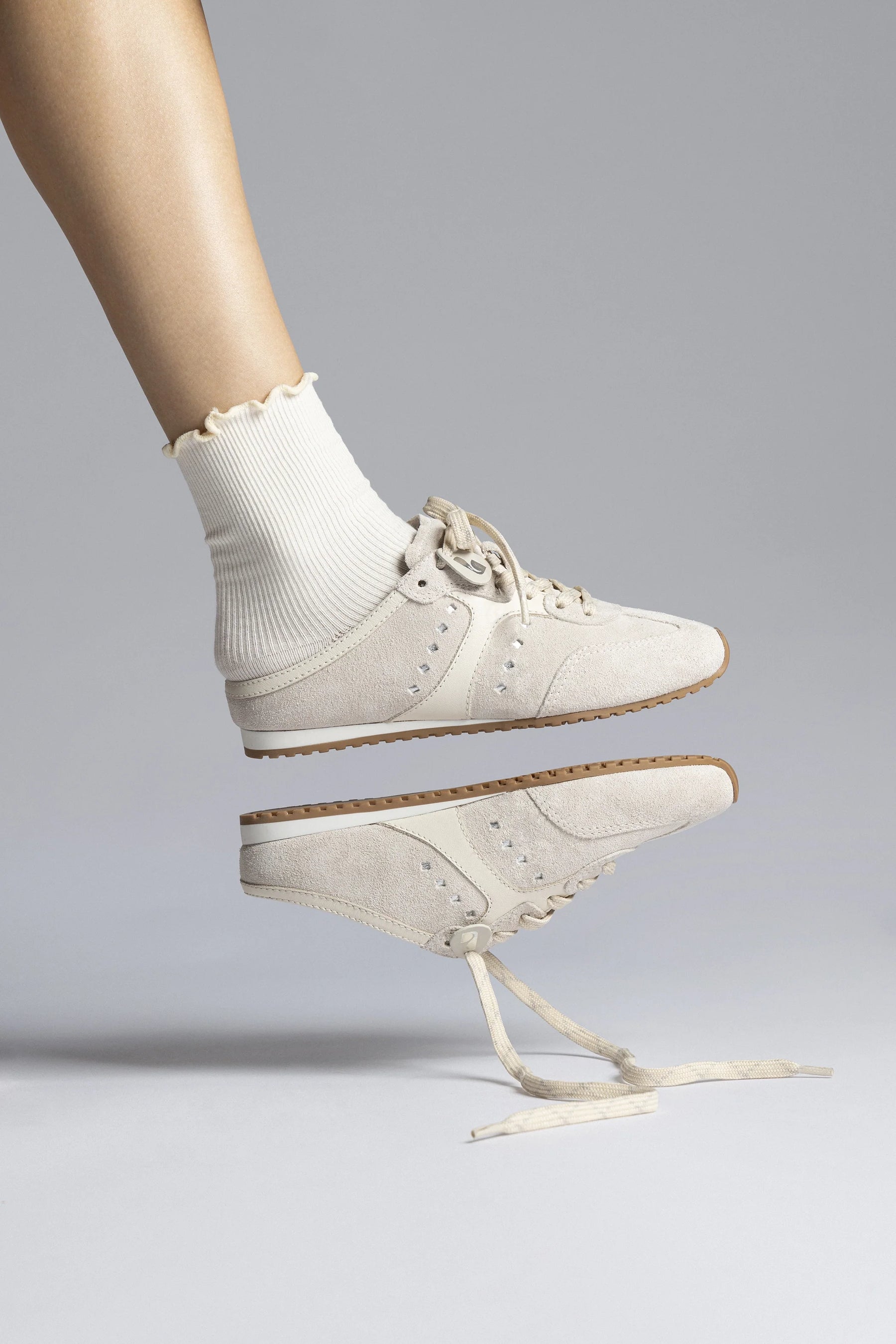 Mule Stella Camurça Cinza e Couro Off White