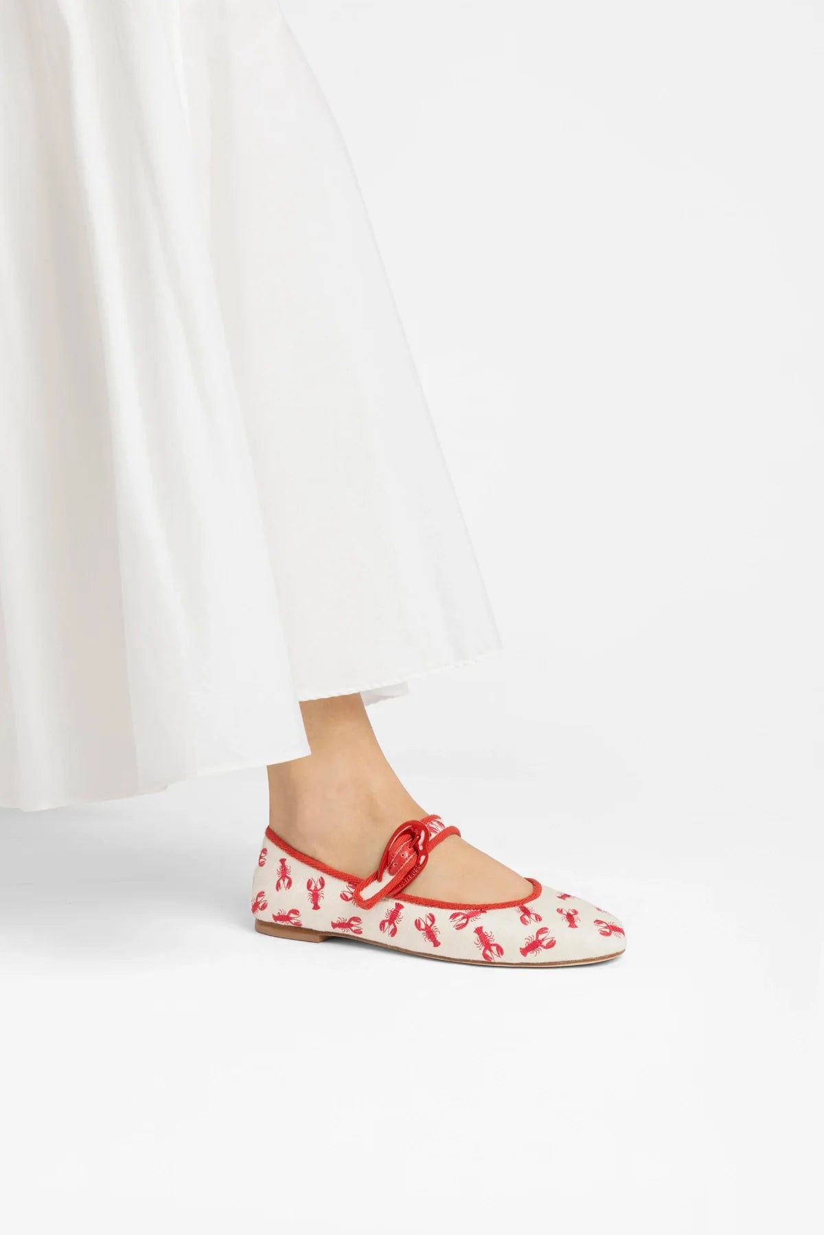 Sapatilha Verona Lona Off White e Bordado Lagosta