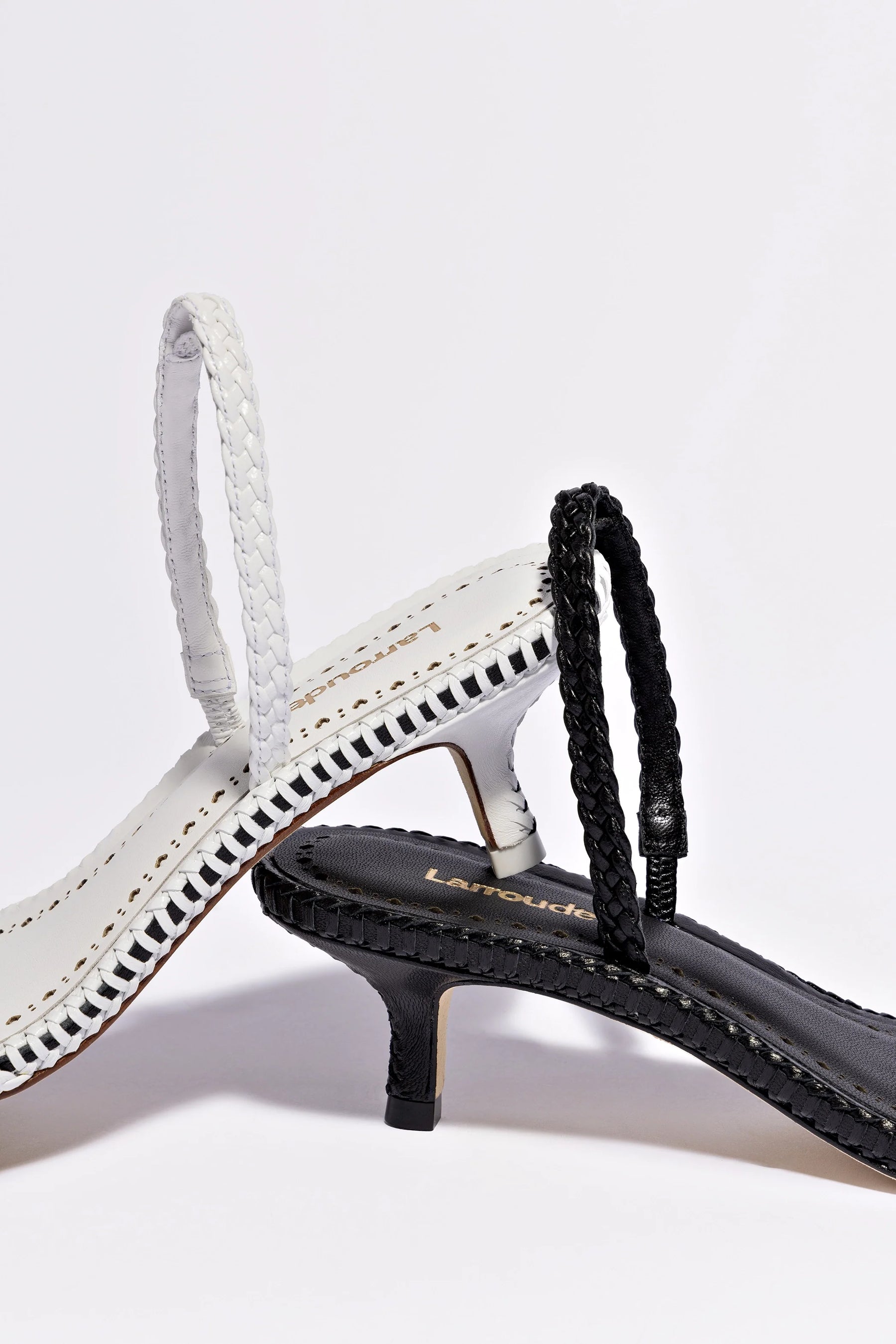 Sandália Annie Mini Couro Preto