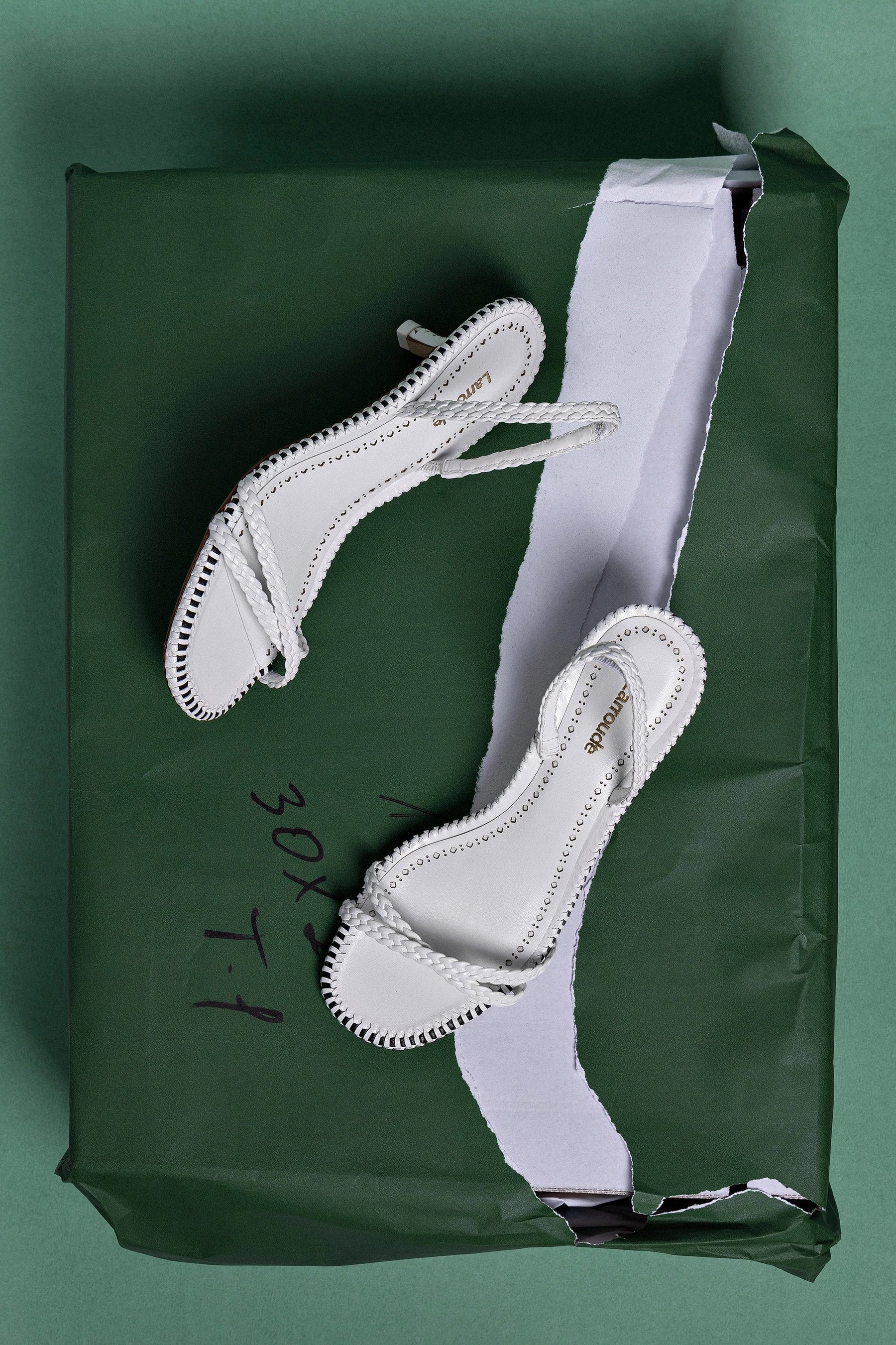 Mini Annie Sandal In White Leather