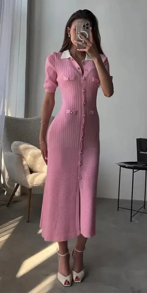 Vestido Longo de Tricô Feminino com Botões e Fenda Frontal