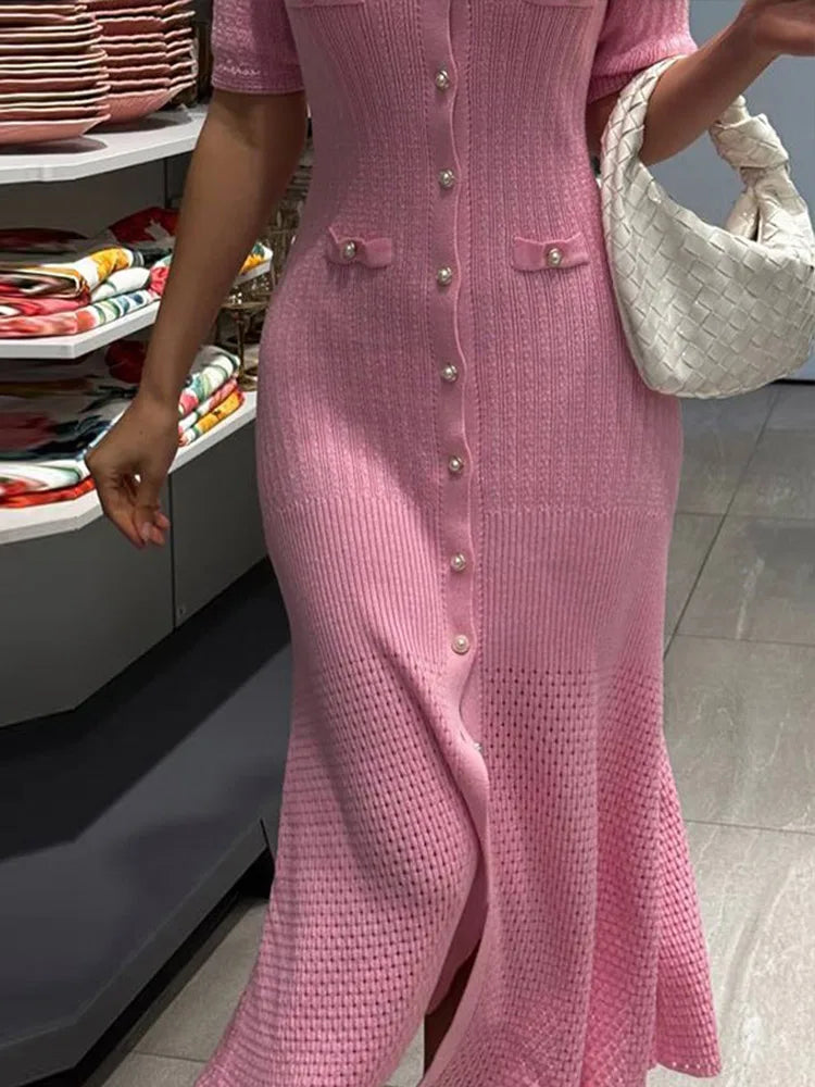 Vestido Longo de Tricô Feminino com Botões e Fenda Frontal