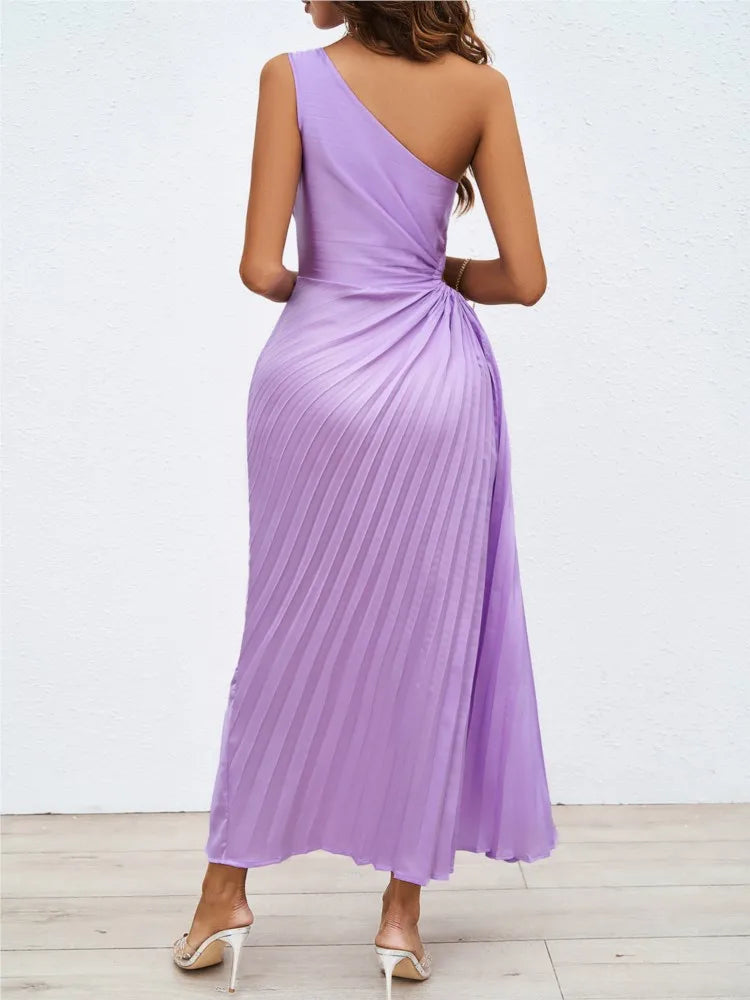 Vestido Feminino Ombro Único com Pregas e Recortes