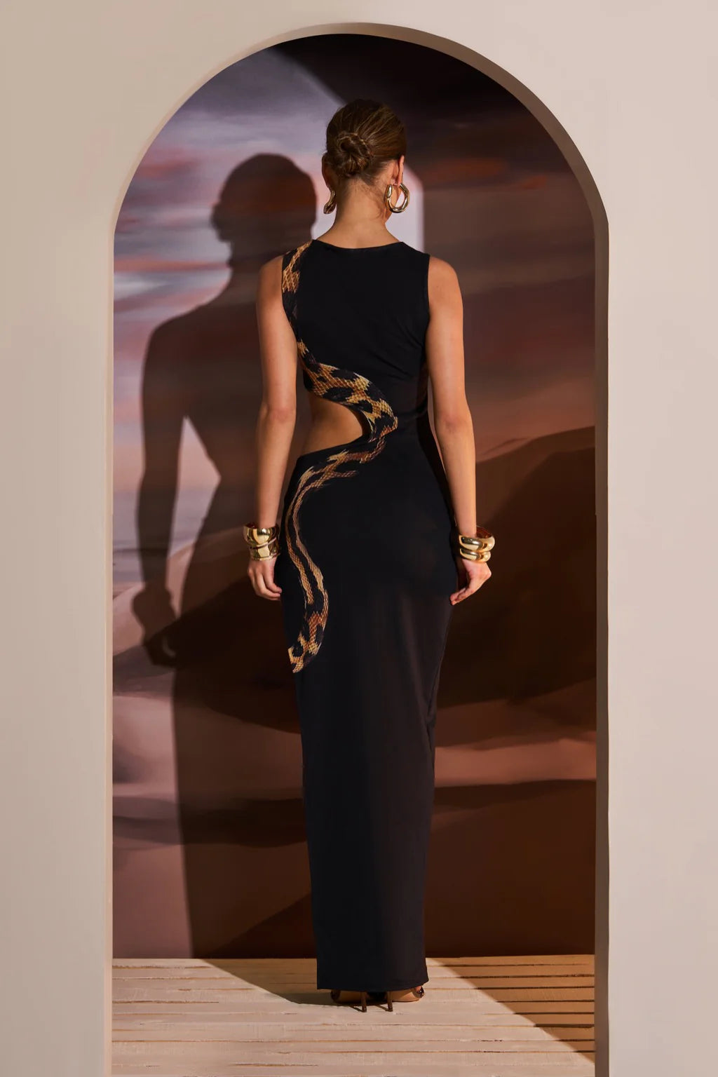 Vestido Viper com Recortes Sensuais – Syll