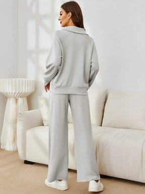 Conjunto Feminino com Suéter Gola Alta Ajustável e Calça Cintura Média com Ajuste de Cordão - Alessandra