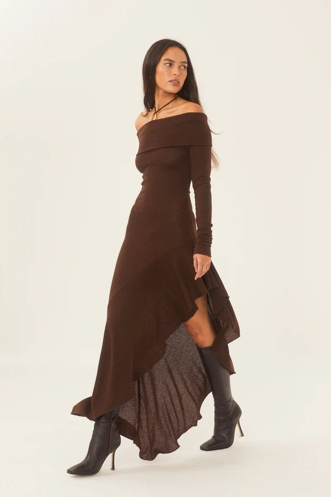 Vestido Midi de Tricot com Decote Ombro a Ombro e Saia Flare - Alisa