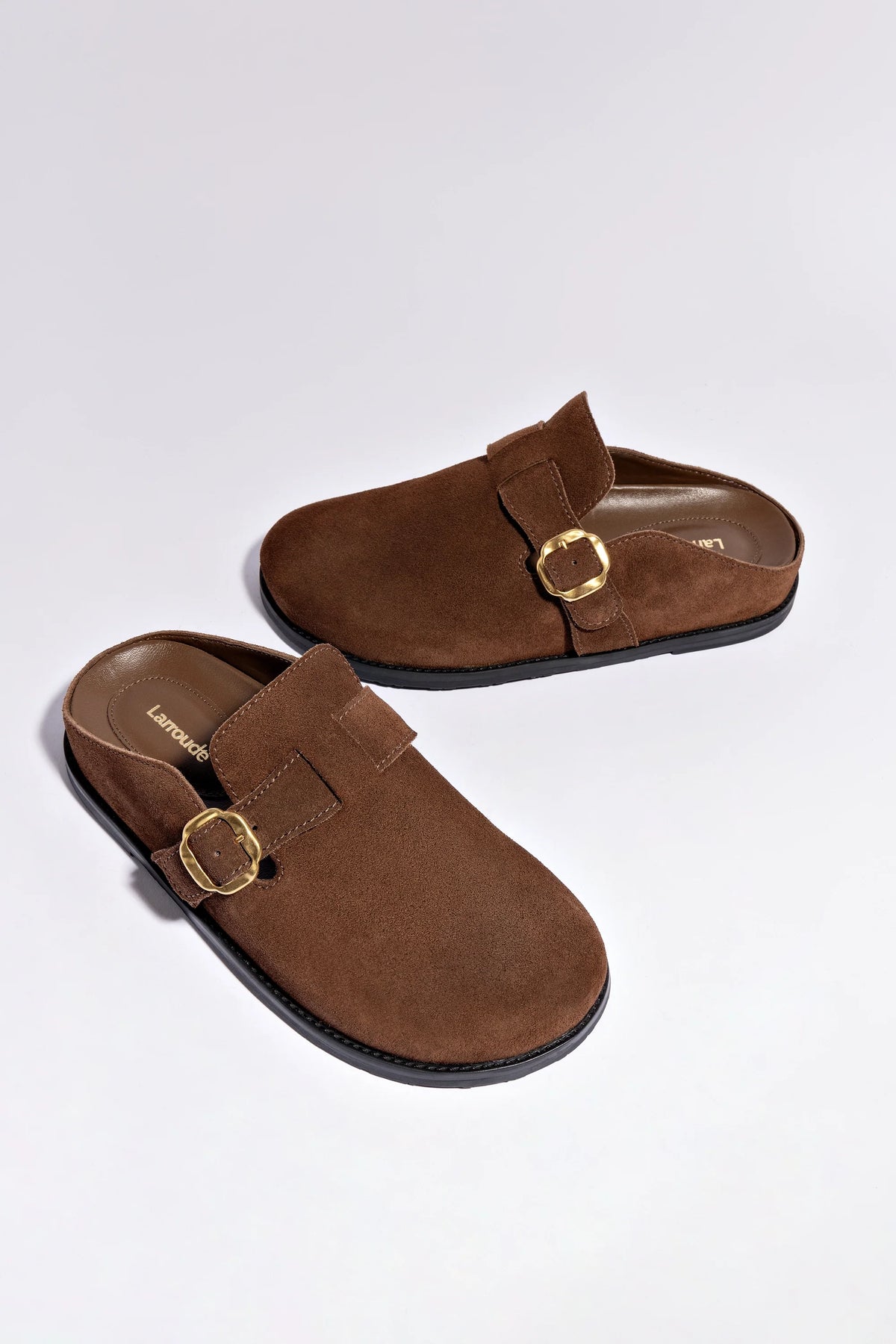 Mule Clog Milan Camurça Marrom