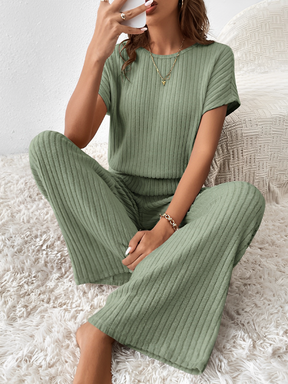 Conjunto Feminino Longo de Malha com  Blusa  Manga Morcego  e Calça Pantalona– Maite
