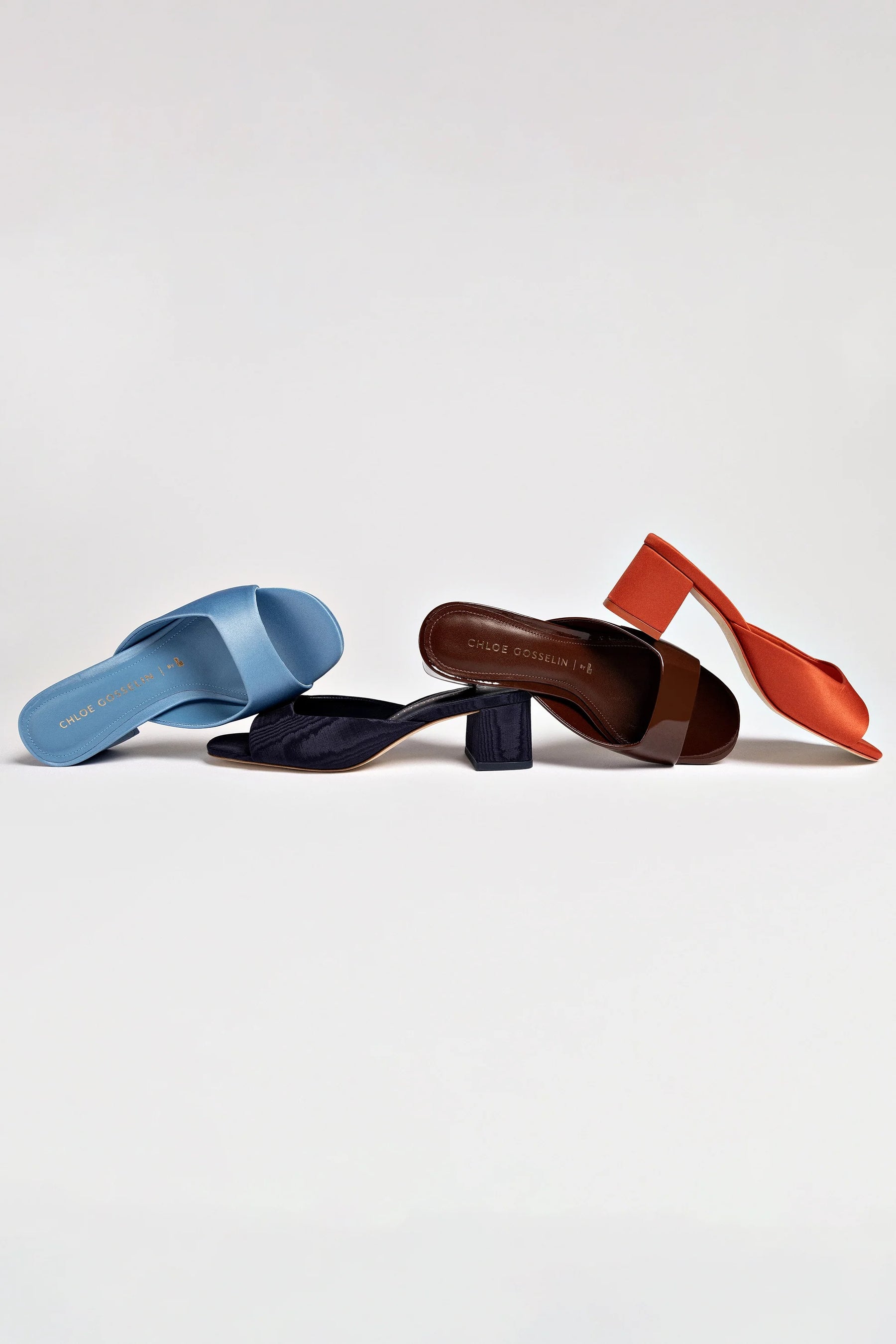 Chloe Gosselin by Studio Larroudé: Mule Anah Seda Azul