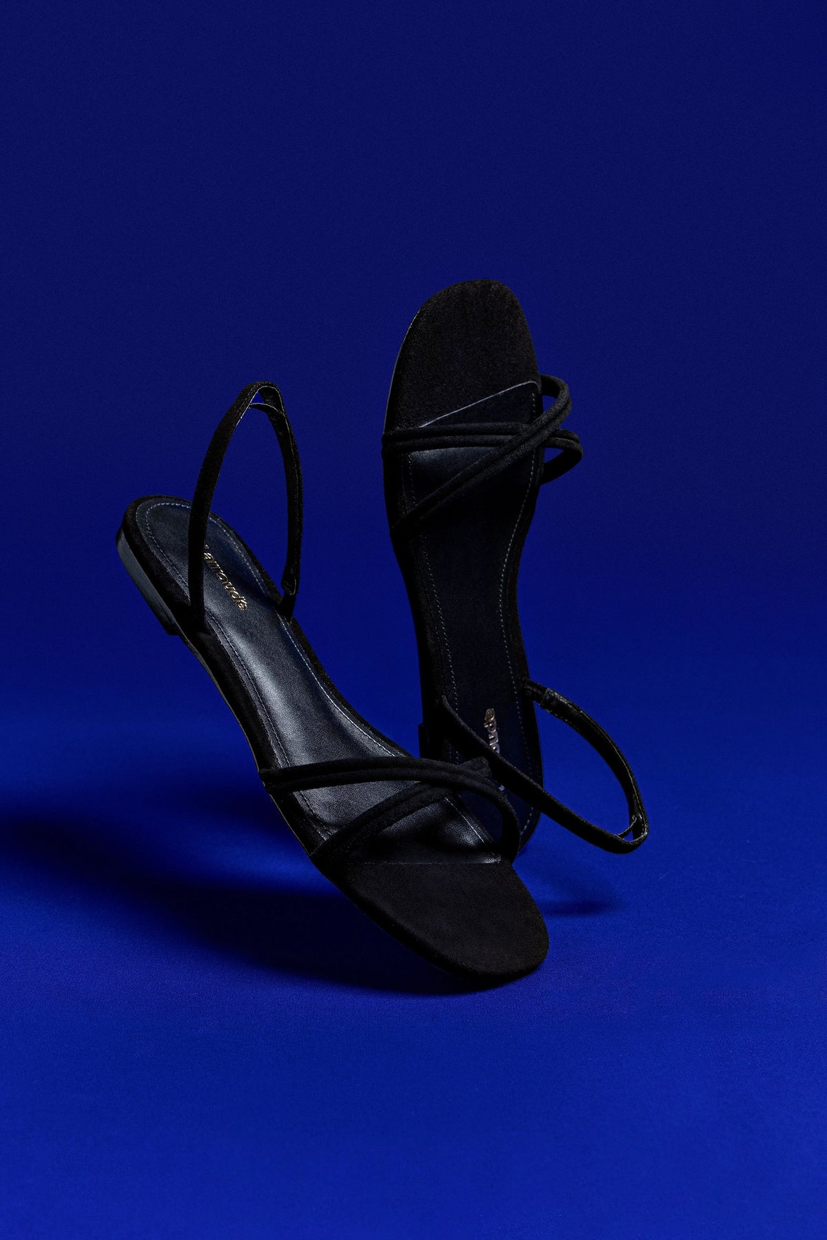 Sandália Flat Annie Couro Preto