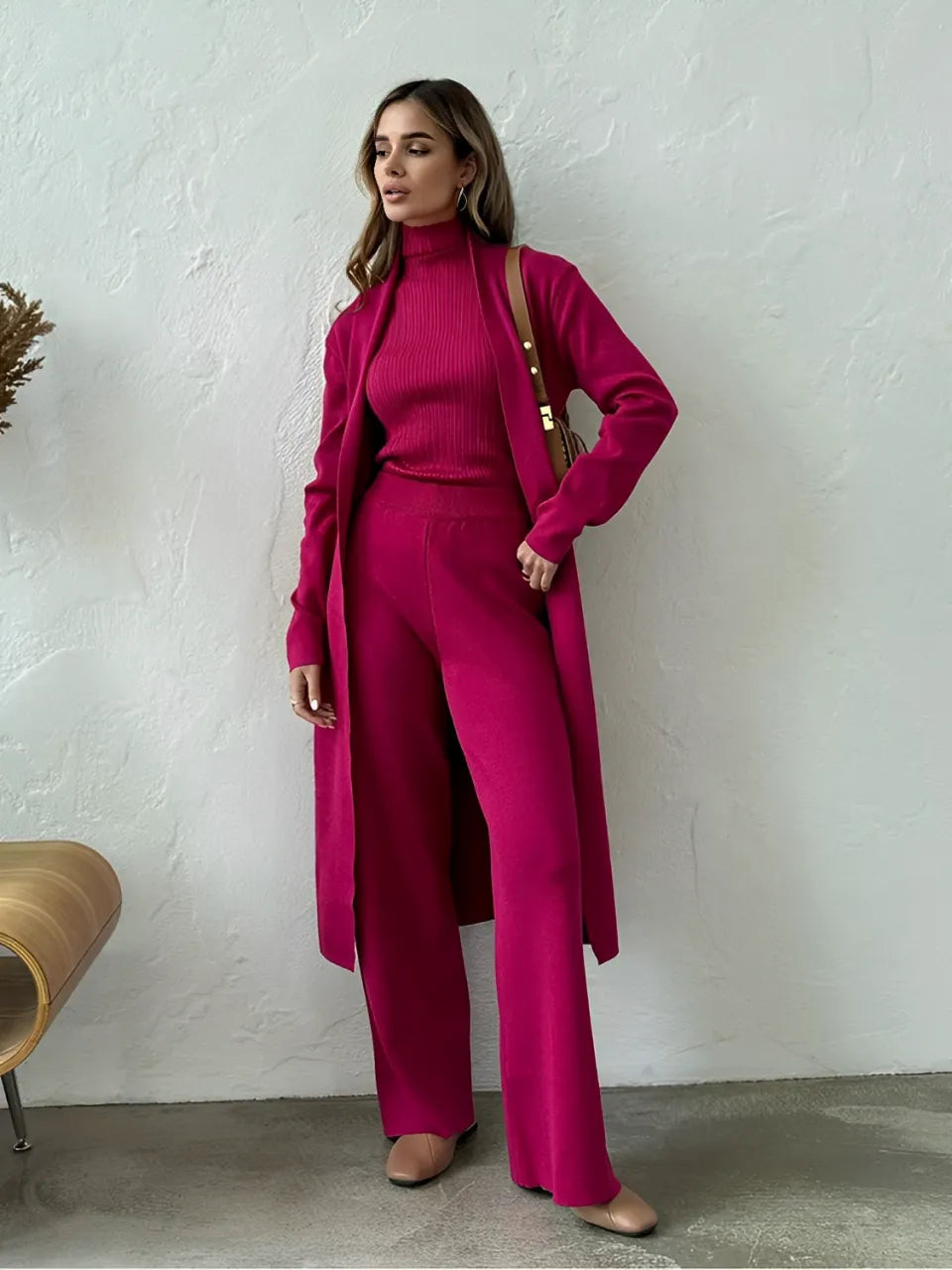 Conjunto Feminino de 3 Peças com Blusa Gola Alta Calça Pantalona de Cintura Elástica e Cardigan Alongado - Lolla
