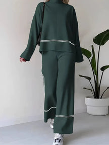 Conjunto Feminino de Tricô com Suéter Mullet Gola Alta e Calça Cintura Alta Confortável - Kim