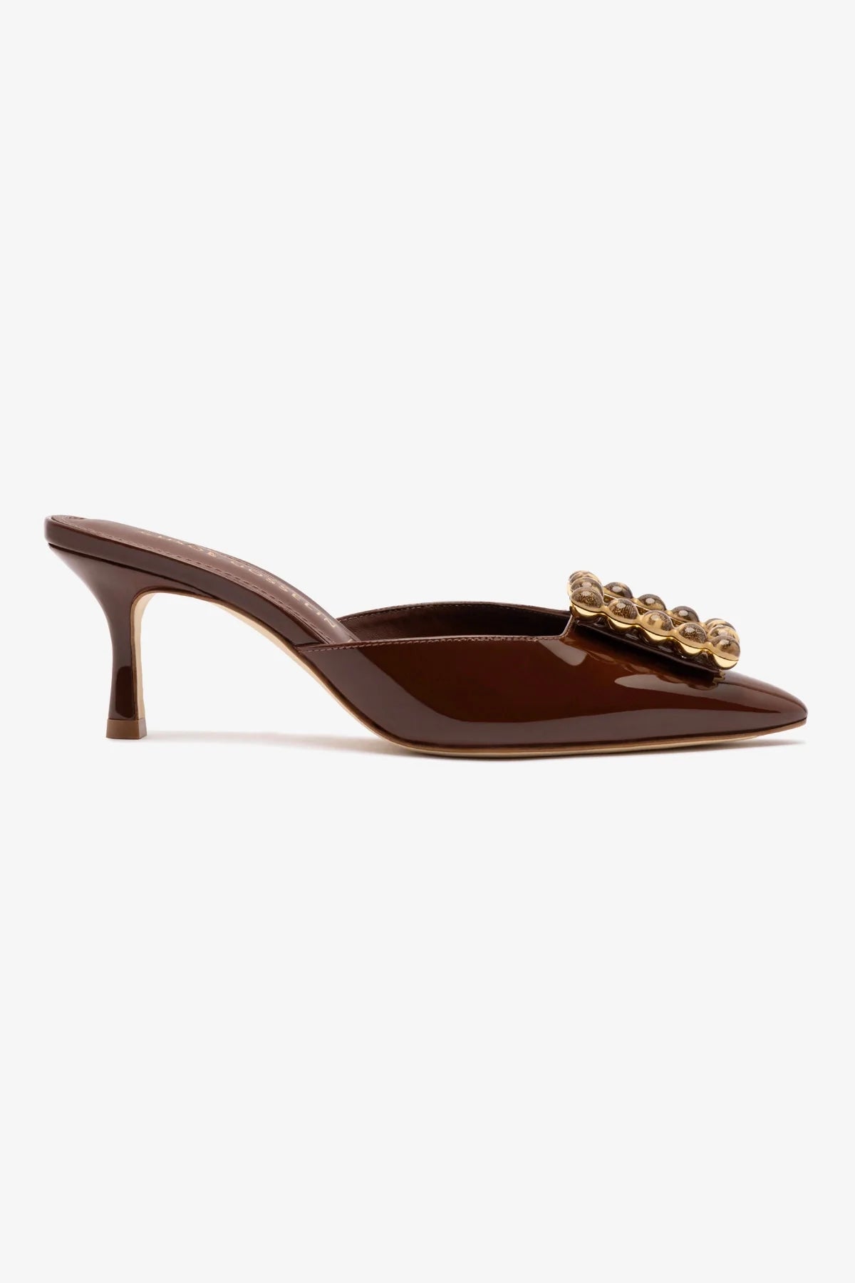 Chloe Gosselin by Studio Larroudé: Mule Ava Couro Marrom