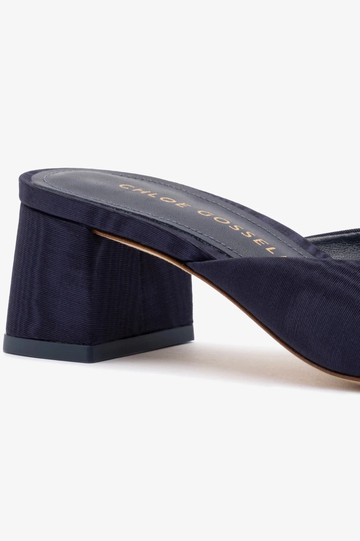 Chloe Gosselin by Studio Larroudé: Mule Anah Seda Azul