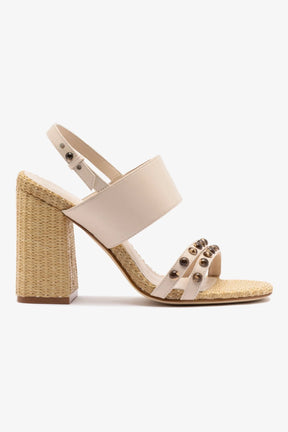 Chloe Gosselin by Studio Larroudé: Sandália Margot Couro Off White e Ráfia Natural