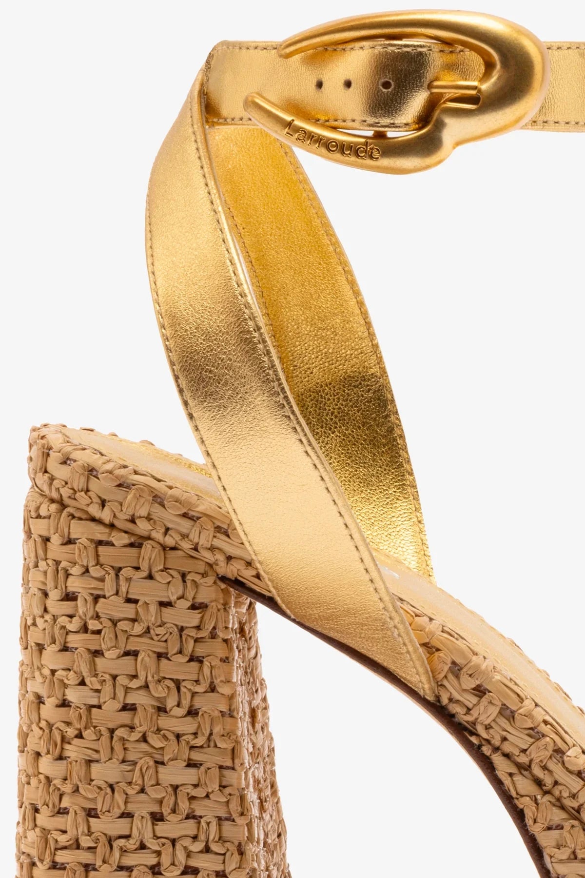 Sandália Dolly Verona Ráfia Natural e Couro Dourado