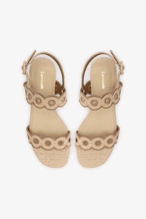 Sandália Flat Florence Broderie Ráfia Bege e Couro Marrom