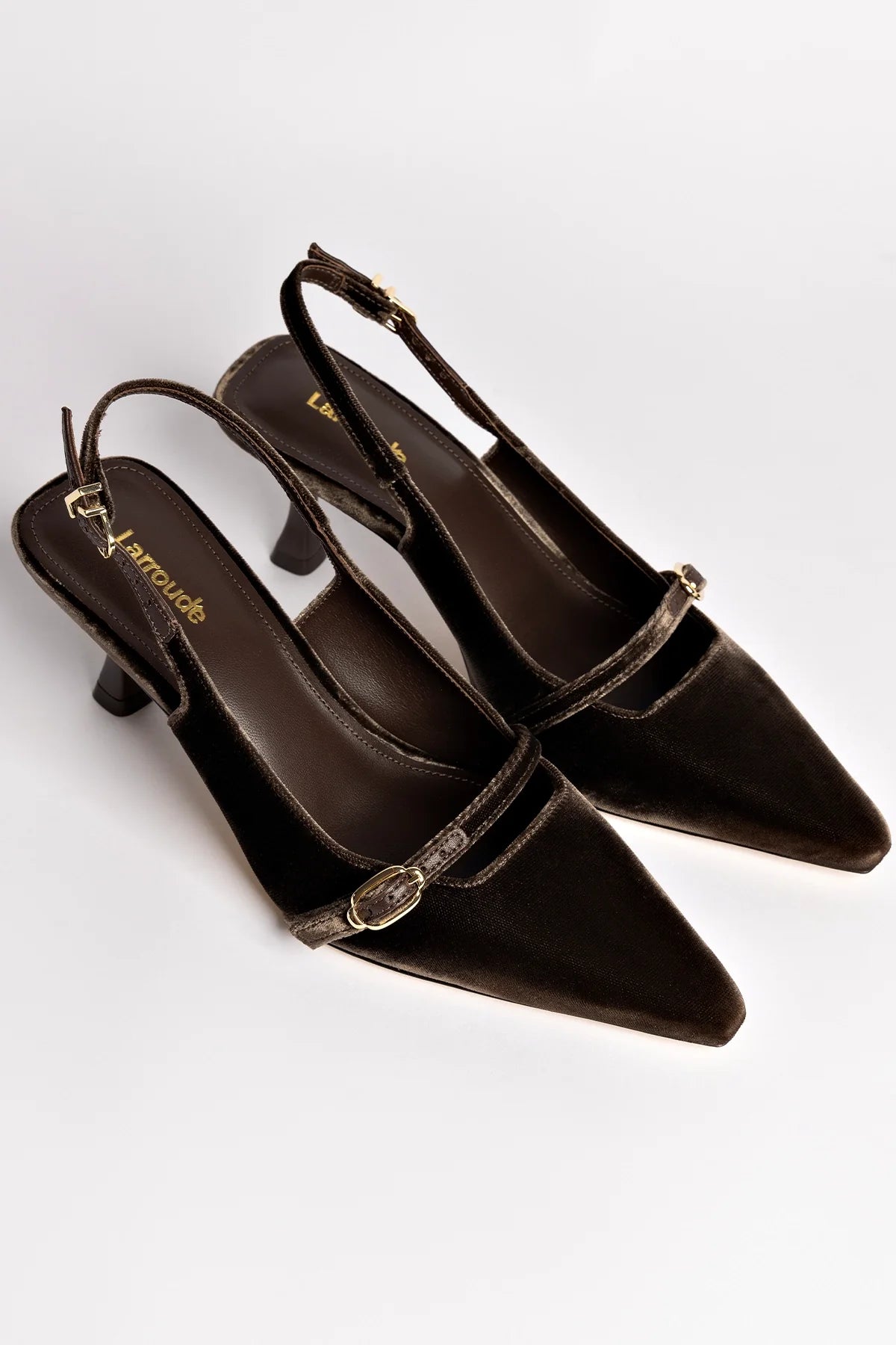 Slingback Ines Veludo Marrom