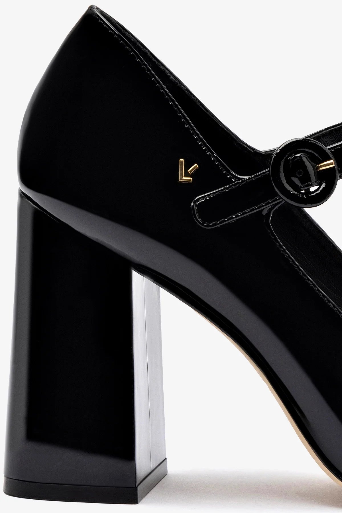Scarpin Salto Bloco Blair Hi Couro Verniz Preto