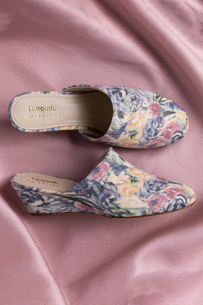 Larroudé x Markarian: Mule Anabela Venice Jacquard Azul
