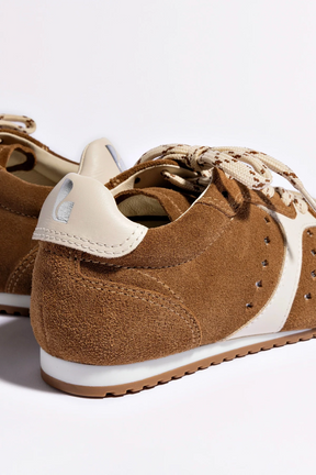 Tênis Stella Camurça Marrom e Couro Off White