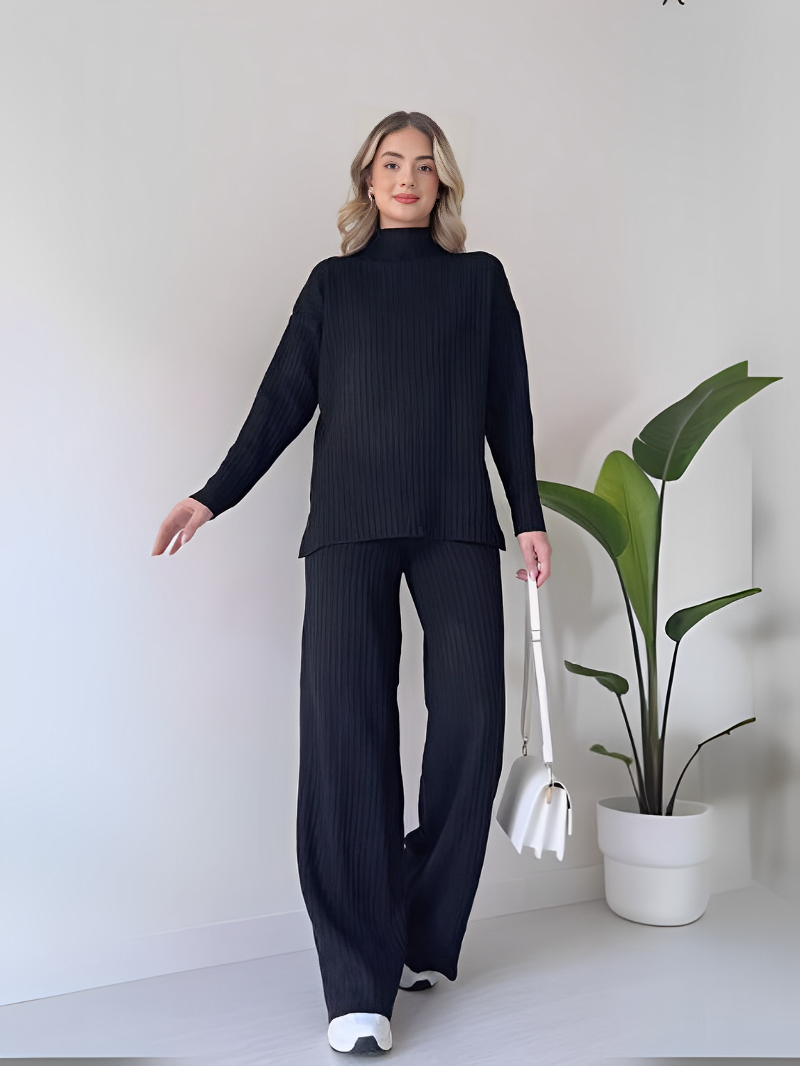 Conjunto Feminino de Tricô com Suéter Mullet Gola Alta e Calça Pantalona - Grace